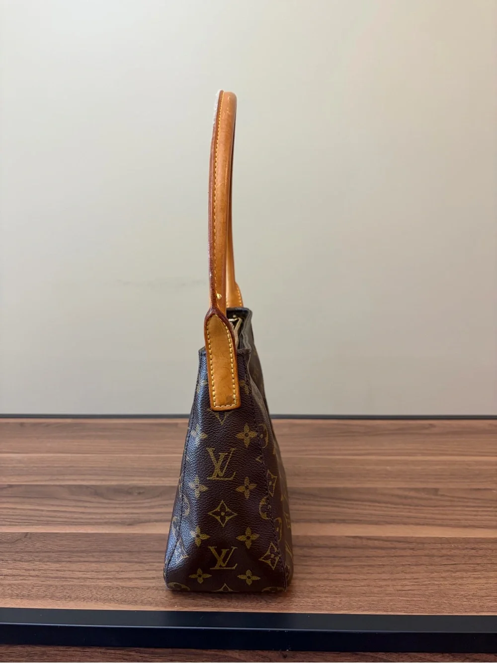 Louis Vuitton Looping MM, authentic, pre-loved, vintage, dust bag included